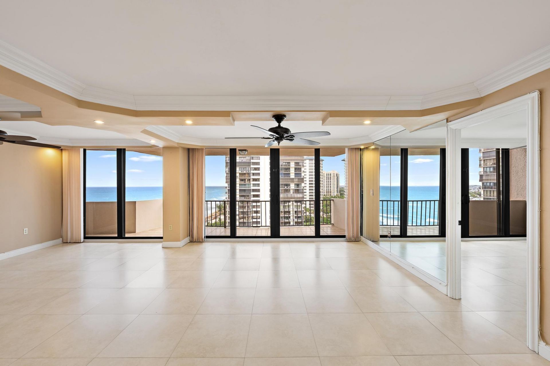 4200 N Ocean Drive, Unit 1-1404, Riviera Beach, FL 33404 Photo