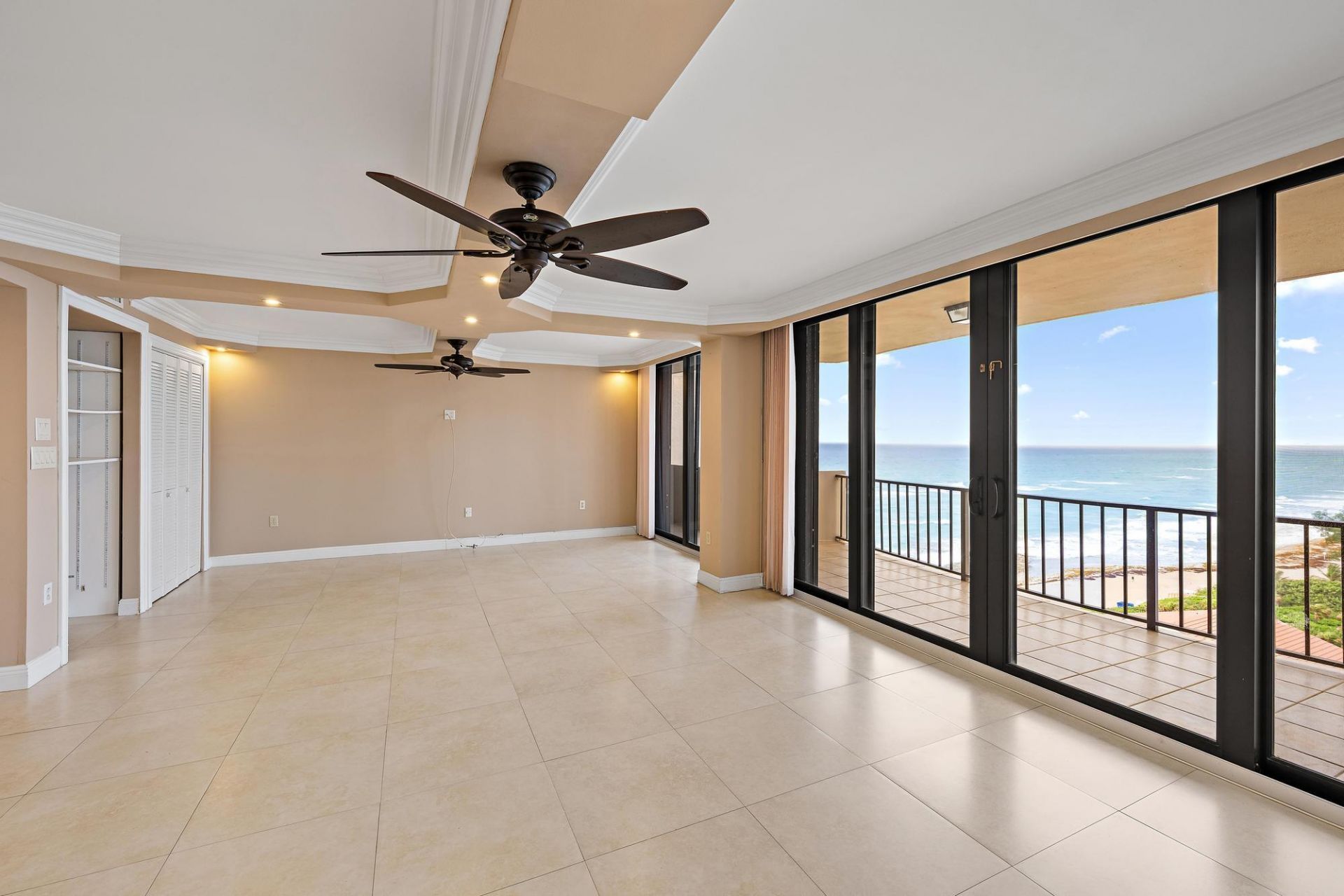 4200 N Ocean Drive, Unit 1-1404, Riviera Beach, FL 33404 Photo