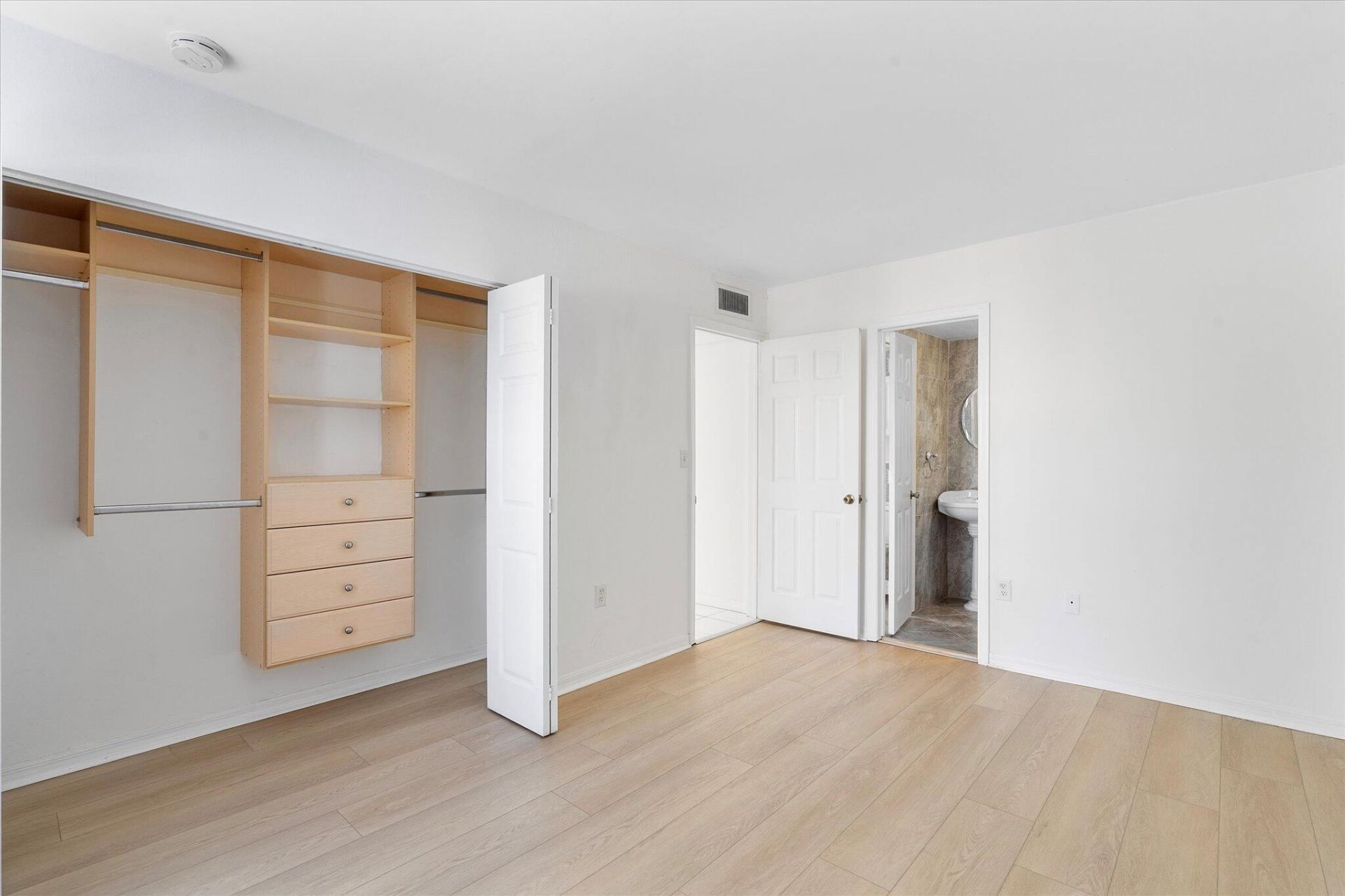 2138 SW 6 Street, Unit 301, Miami, FL 33135 Photo