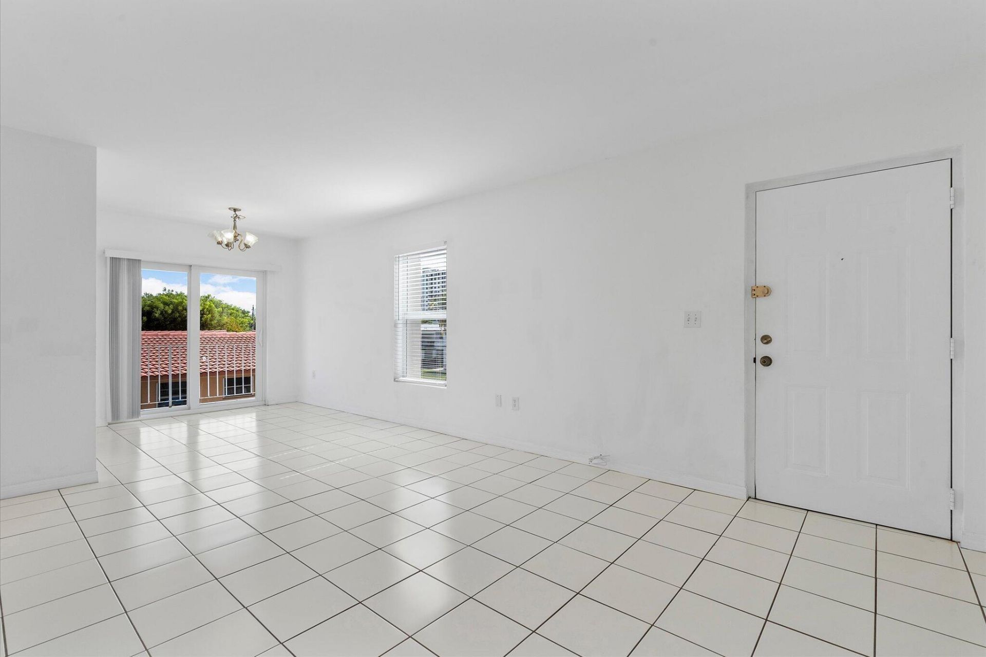 2138 SW 6 Street, Unit 301, Miami, FL 33135 Photo