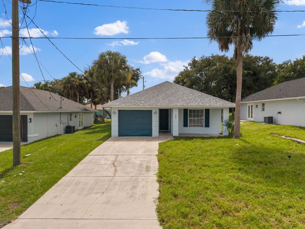 241 12TH Street SW, Vero Beach, FL 32962