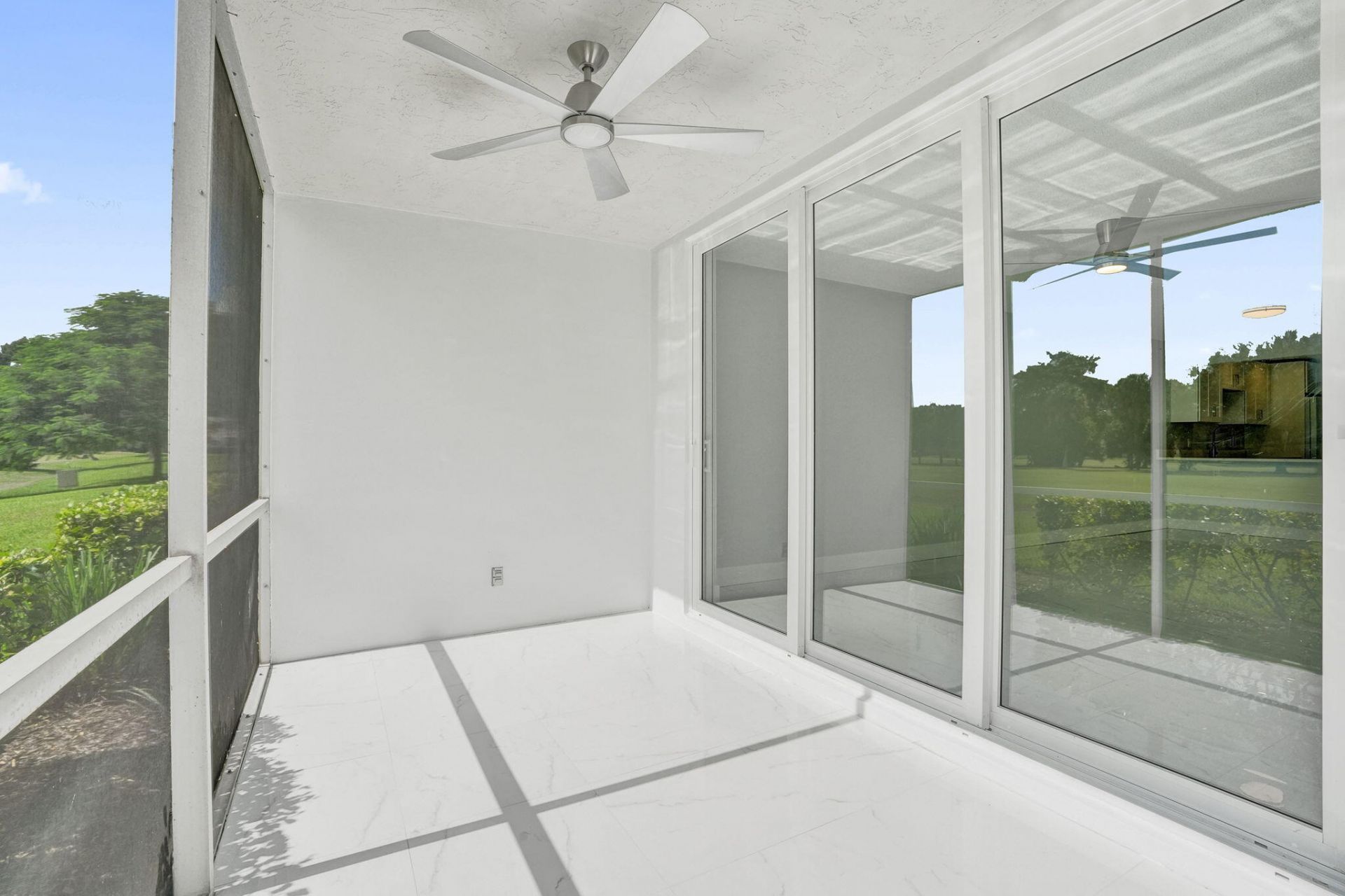 575 Oaks Lane, Unit 104, Pompano Beach, FL 33069 Photo