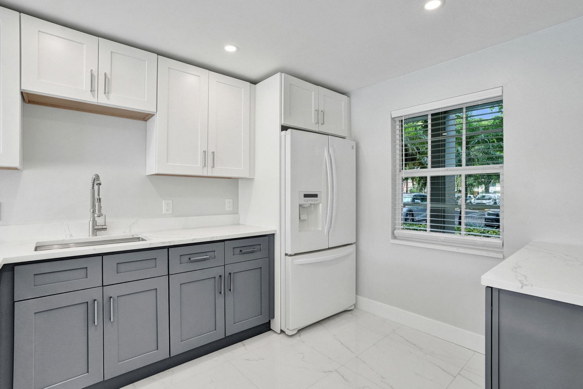 575 Oaks Lane, Unit 104, Pompano Beach, FL 33069 Photo