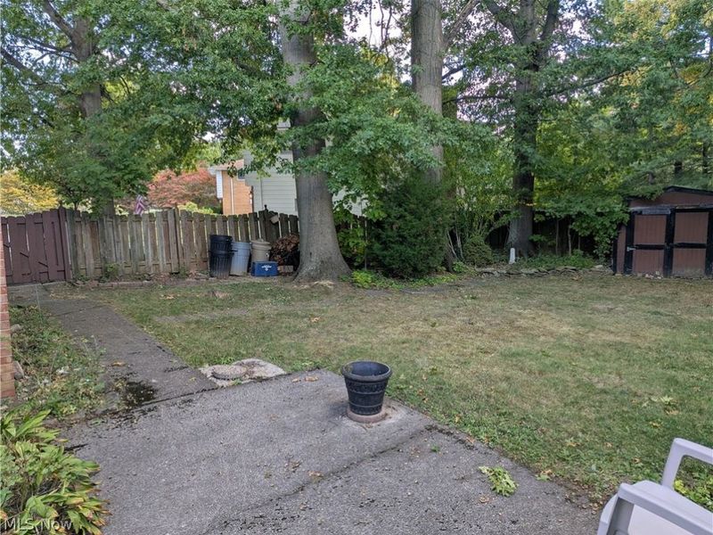 13711 Pineview Court, Middleburg Heights, OH 44130 Photo 24
