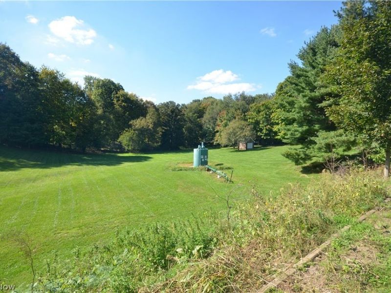 852 Skyside Drive, Clinton, OH 44216 Photo 9