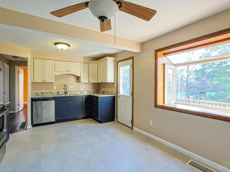 3531 Edvera Lane, Colerain Township, OH 45239 Photo 12