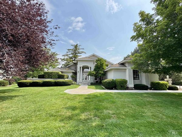 315 Clear Lakes Lane, Buhl, ID 83316