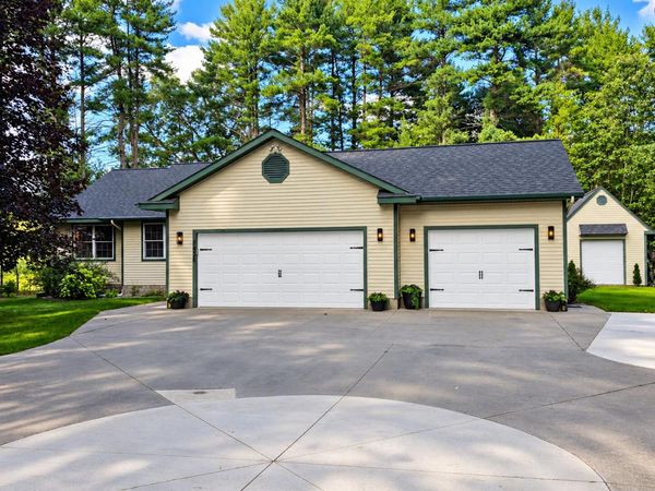 7426 Wiczer Drive, Whitehall, MI 49461