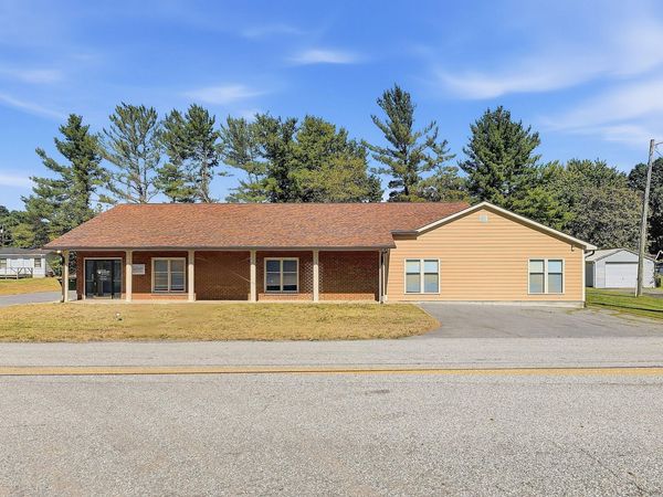 810 Grayson AVE , Covington, VA 24426