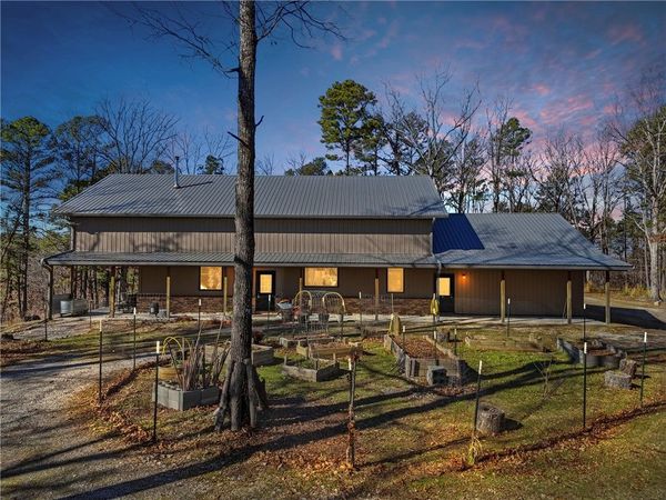 3465 County Road 102 , Eureka Springs, AR 72632