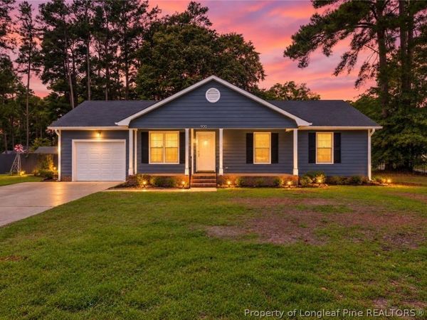 900 Hollydale Lane, Fayetteville, NC 28314