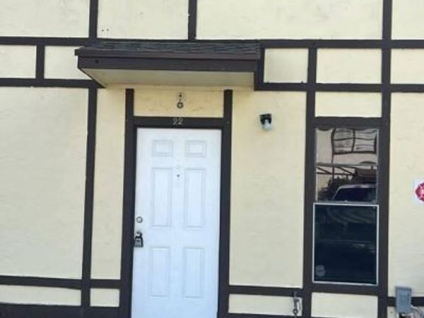 5089 BRECKENRIDGE Place, Unit 22, West Palm Beach, FL 33417