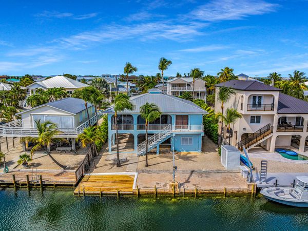 947 Gulf Drive, Summerland, FL 33042