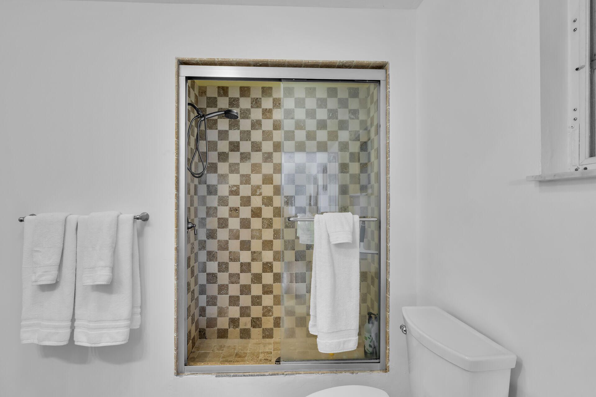 947 Gulf Drive, Summerland Key, FL 33042 Photo