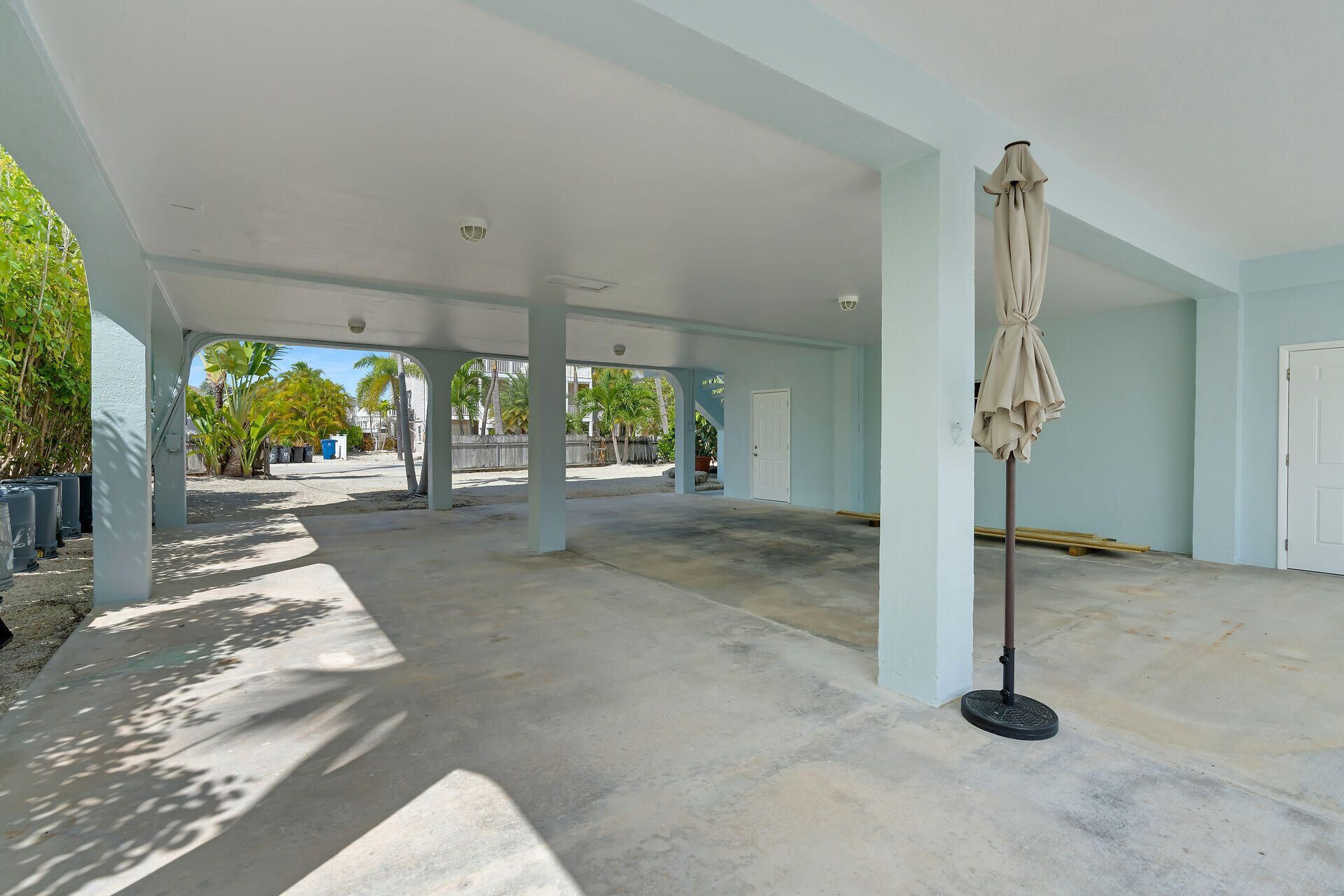 947 Gulf Drive, Summerland Key, FL 33042 Photo