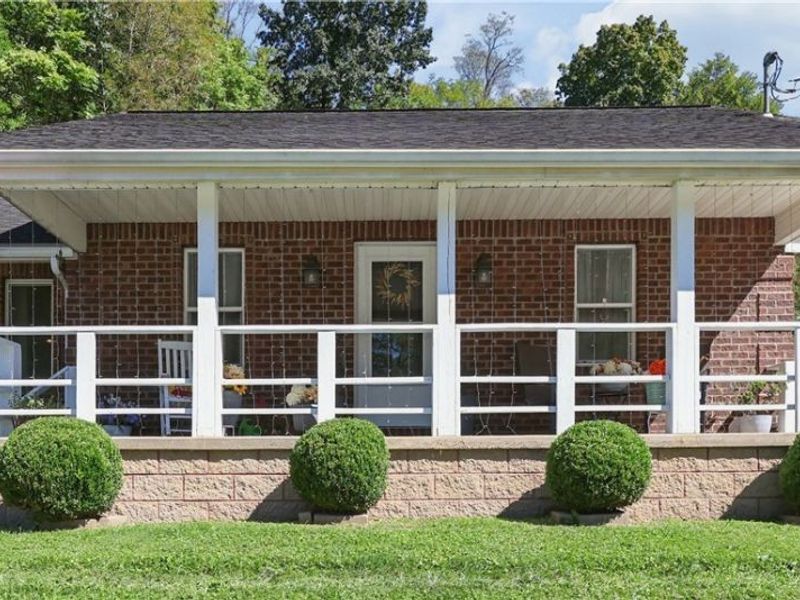 702 Zanesville Street, Beverly, OH 45715 Photo 2
