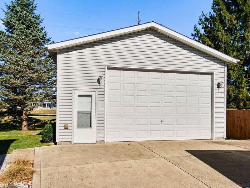 819 Formation Court, Galloway, OH 43119 Photo 3