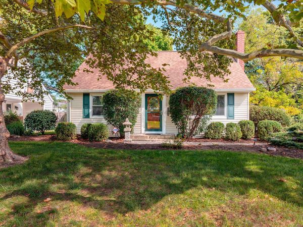2212 Woodstock Road, Upper Arlington, OH 43221