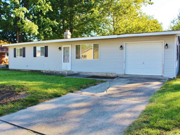 39 Lynwood Drive , Morris, IL 60450
