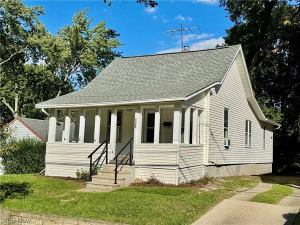 1305 Big Falls Avenue , Akron, OH 44310