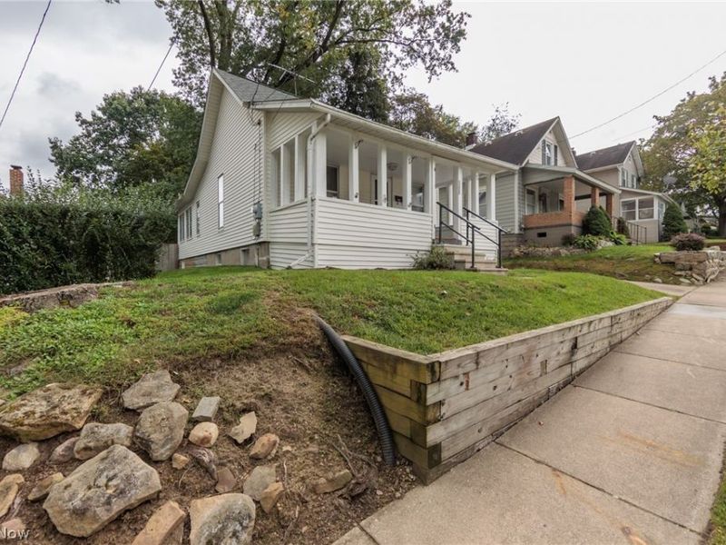 1305 Big Falls Avenue, Akron, OH 44310 Photo 4