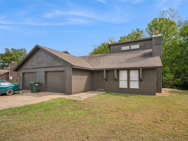 636 Earthside Drive , Unit A&B, Claremore, OK 74017