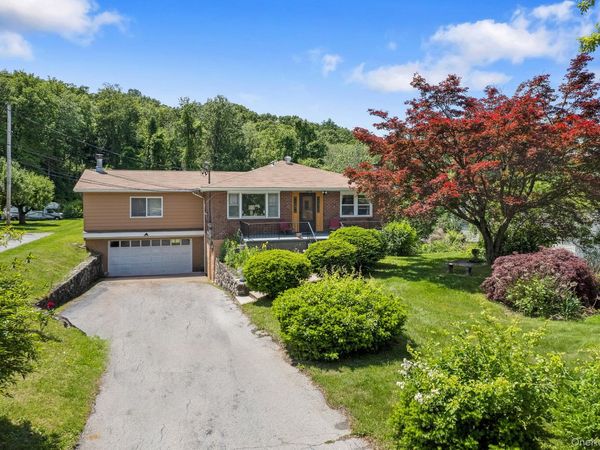 2975 Route 9 , Cold Spring, NY 10516