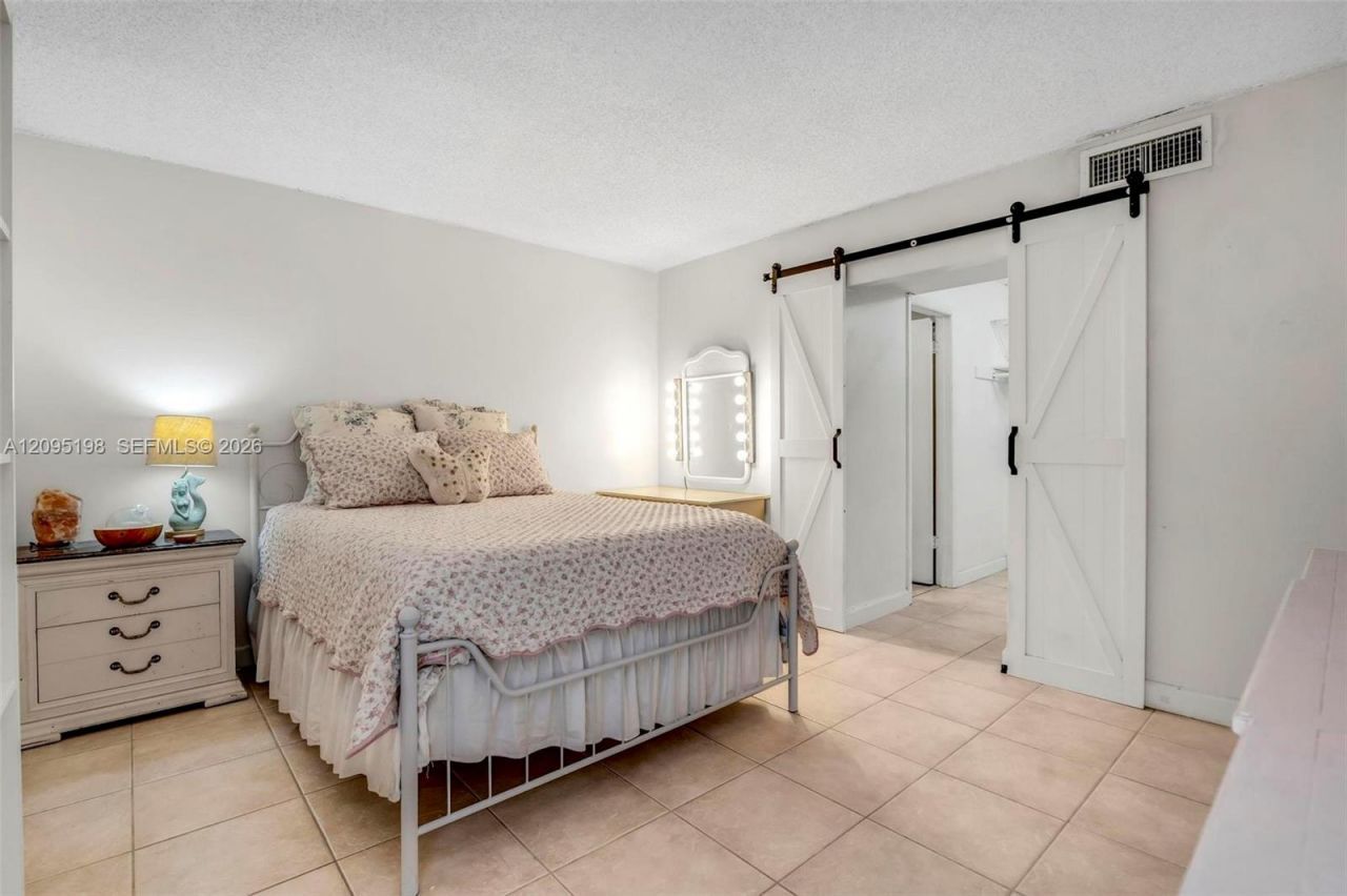 8550 SW 109th Ave , Unit 5-204, Miami, FL 33173 Photo