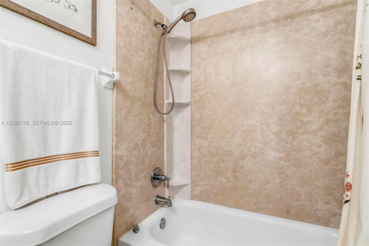8550 SW 109th Ave , Unit 5-204, Miami, FL 33173 Photo