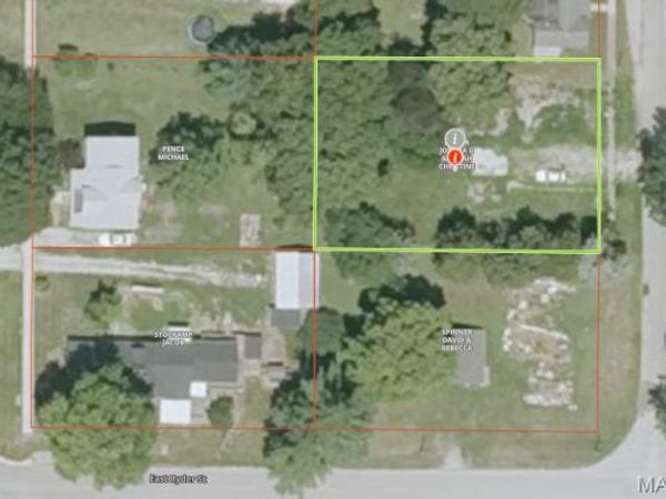 315 N Locust Street , Litchfield, IL 62056