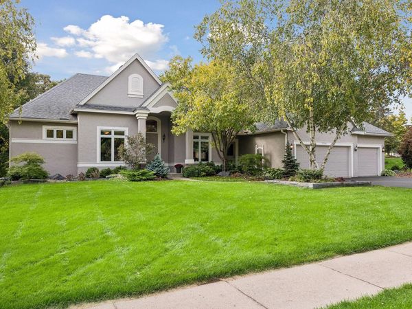 15316 Boulder Pointe Road, Eden Prairie, MN 55347