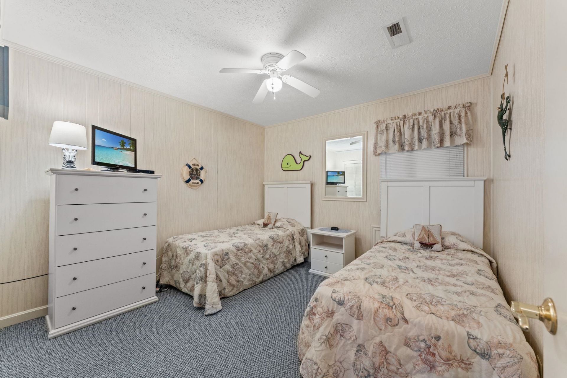 9501 Shore Dr. Photo 13