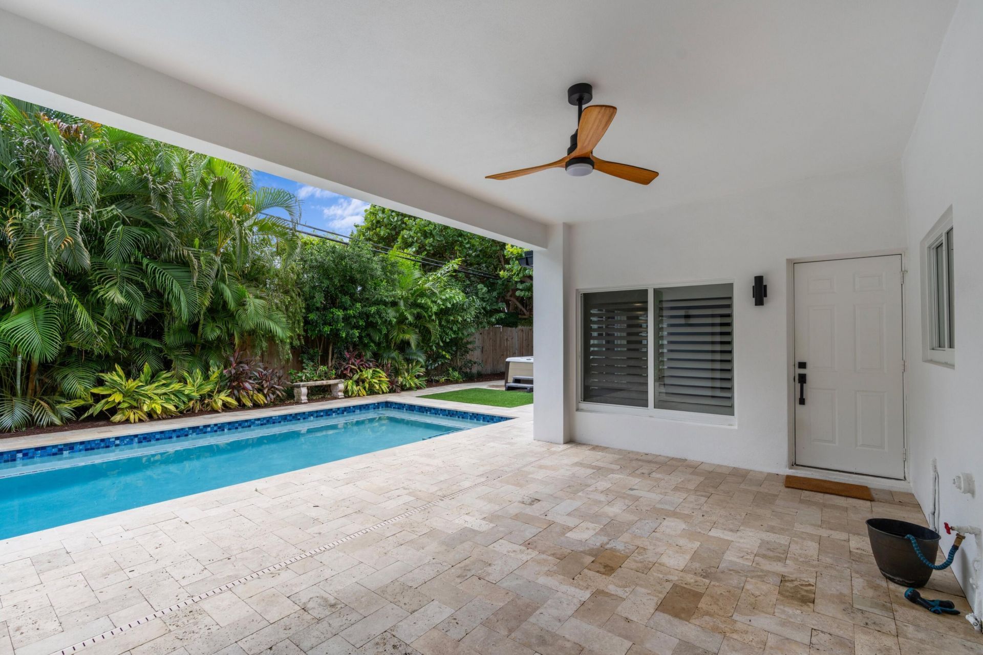 450 NE 5th Circle, Boca Raton, FL 33431 Photo