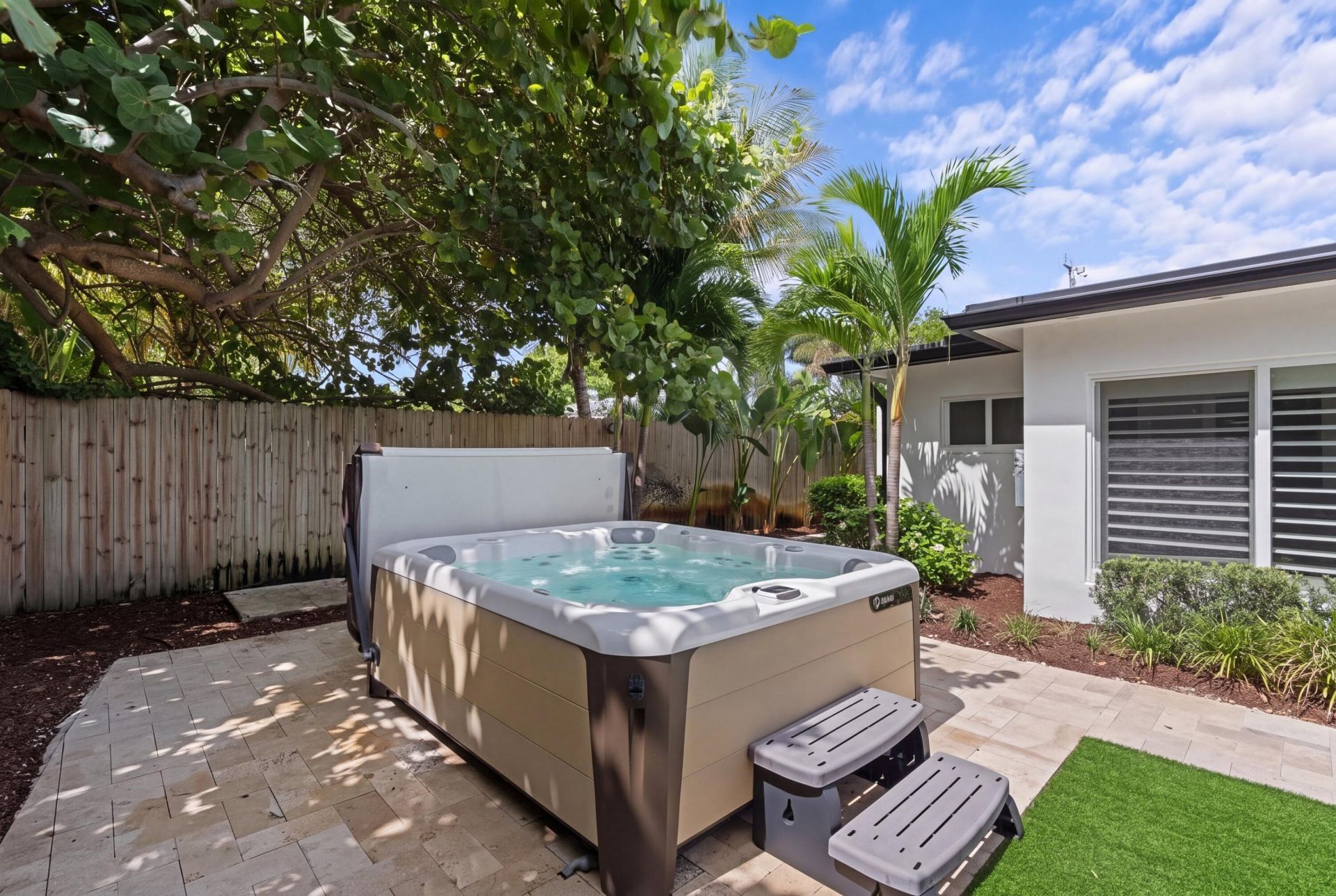 450 NE 5th Circle, Boca Raton, FL 33431 Photo