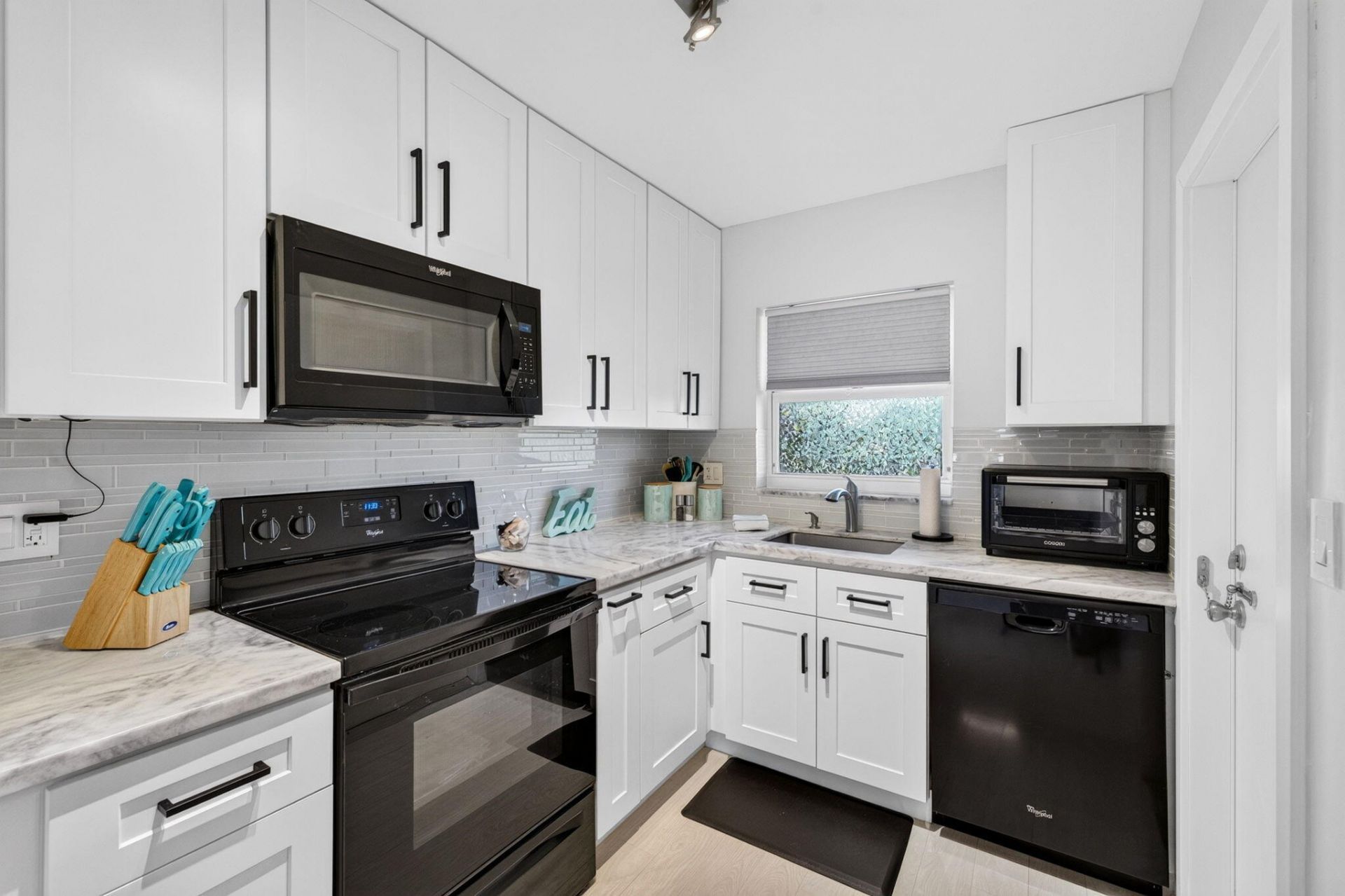 1750 NW 3rd Terrace, Unit 303C, Fort Lauderdale, FL 33311 Photo