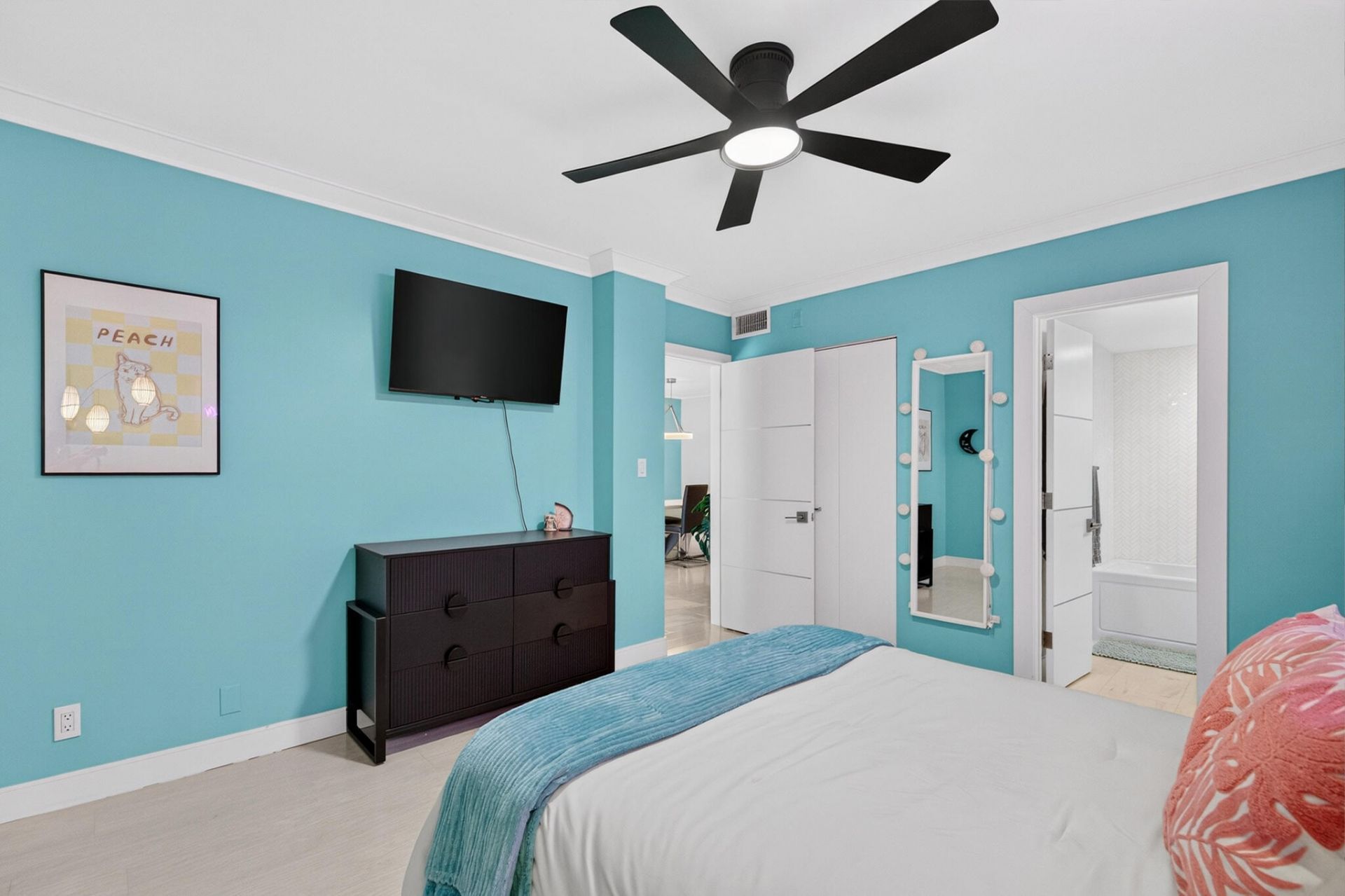 1750 NW 3rd Terrace, Unit 303C, Fort Lauderdale, FL 33311 Photo