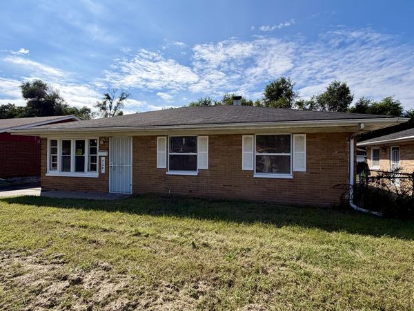 734 King Street , Gary, IN 46406