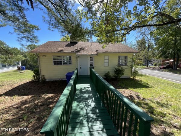 137 Utah Ave, Oak Ridge, TN 37830