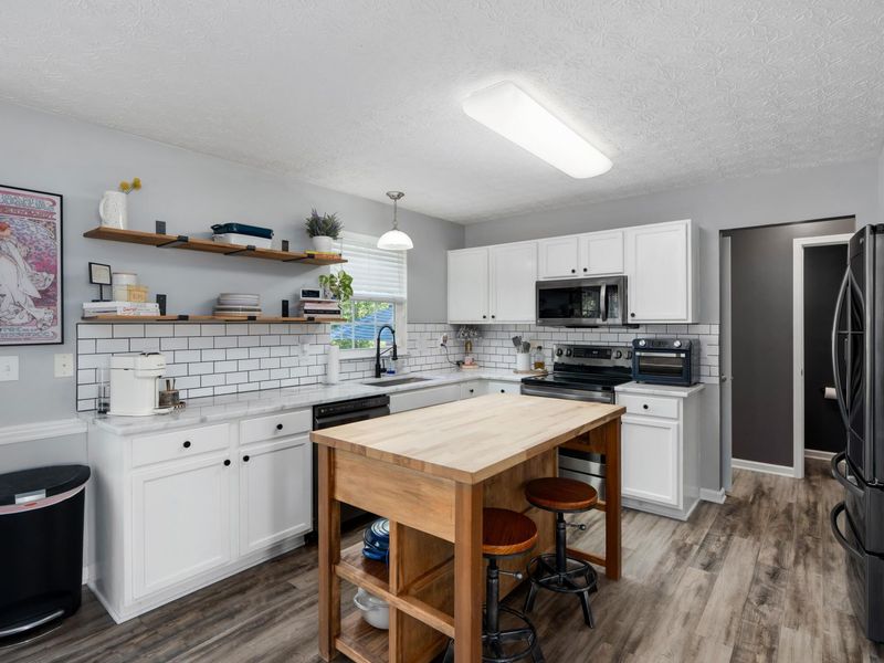 1380 Celtic Drive, Pataskala, OH 43062 Photo 9