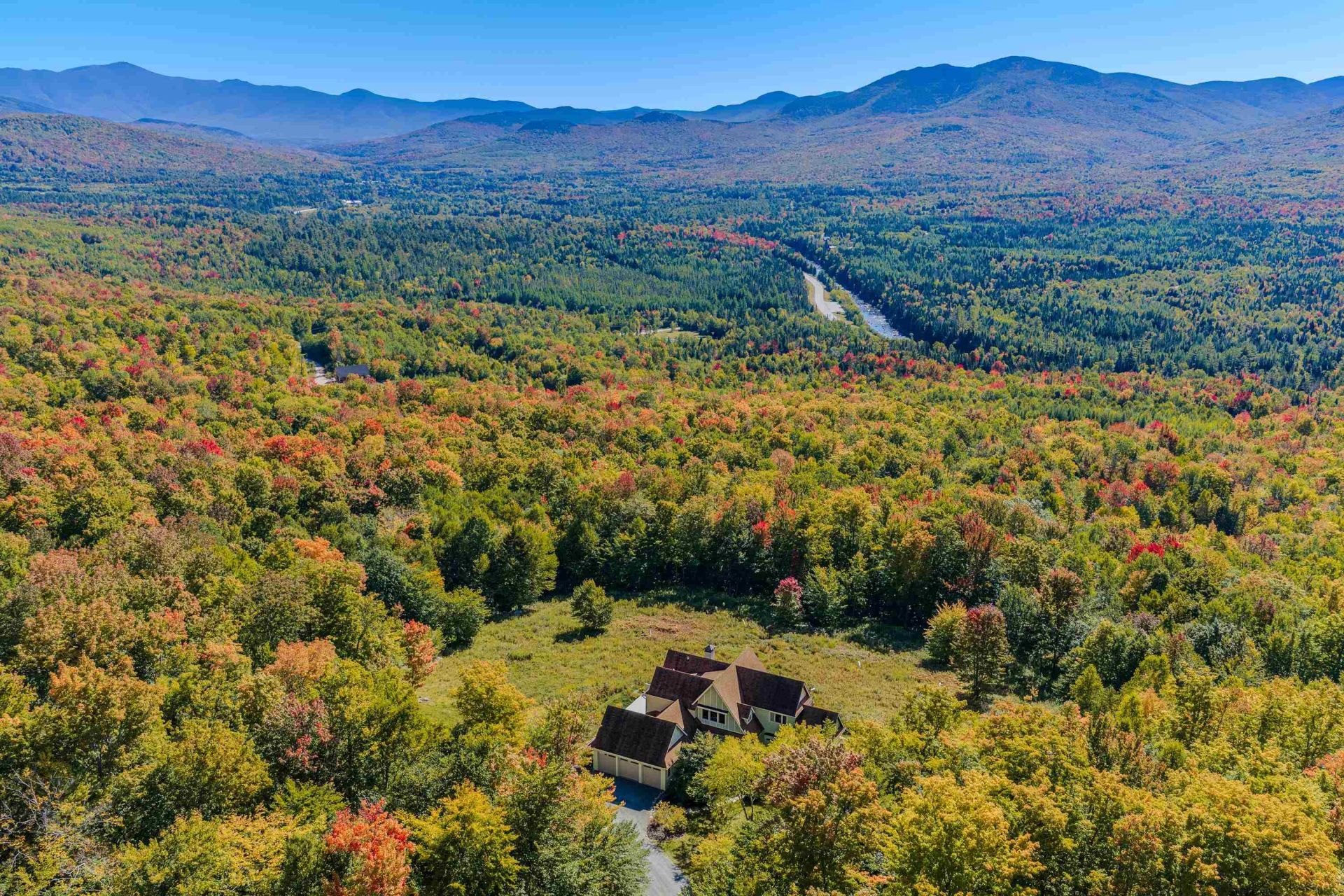 209 Ledgewood Drive Bethlehem, NH 03574