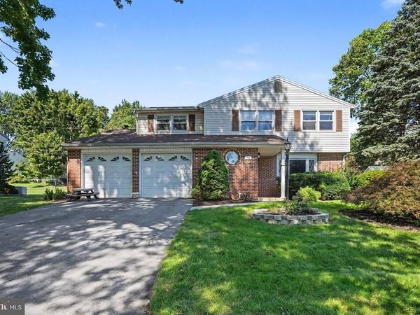 58 OLD FEDERAL ROAD, CAMP HILL, PA 17011