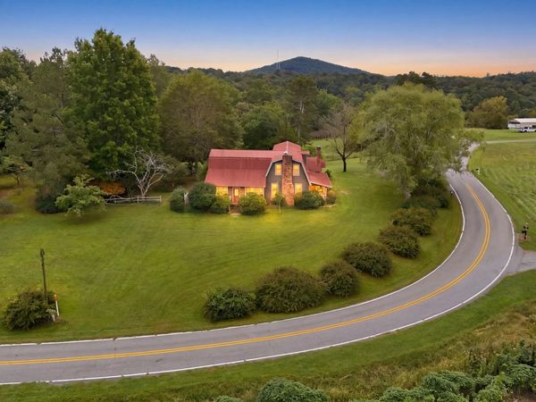 1303 Mount Zion Church Road, Murrayville, GA 30564
