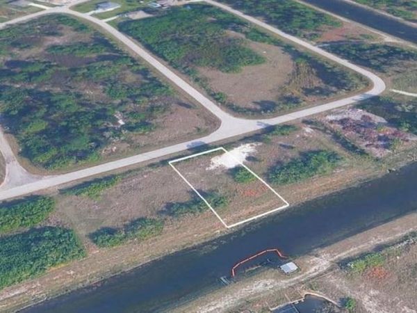 182 PRESTON STREET , LEHIGH ACRES, FL 33974