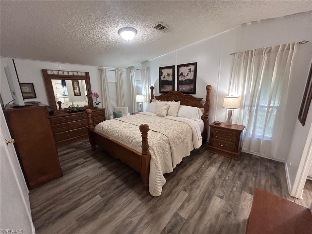10561 Lake Loop Rd , Unit 37M, North Fort Myers, FL 33903 Photo