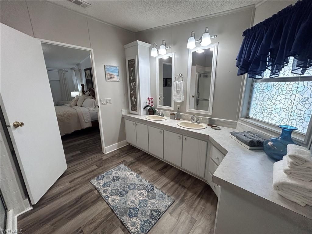 10561 Lake Loop Rd , Unit 37M, North Fort Myers, FL 33903 Photo