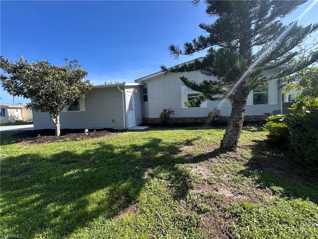 10561 Lake Loop Rd , Unit 37M, North Fort Myers, FL 33903 Photo