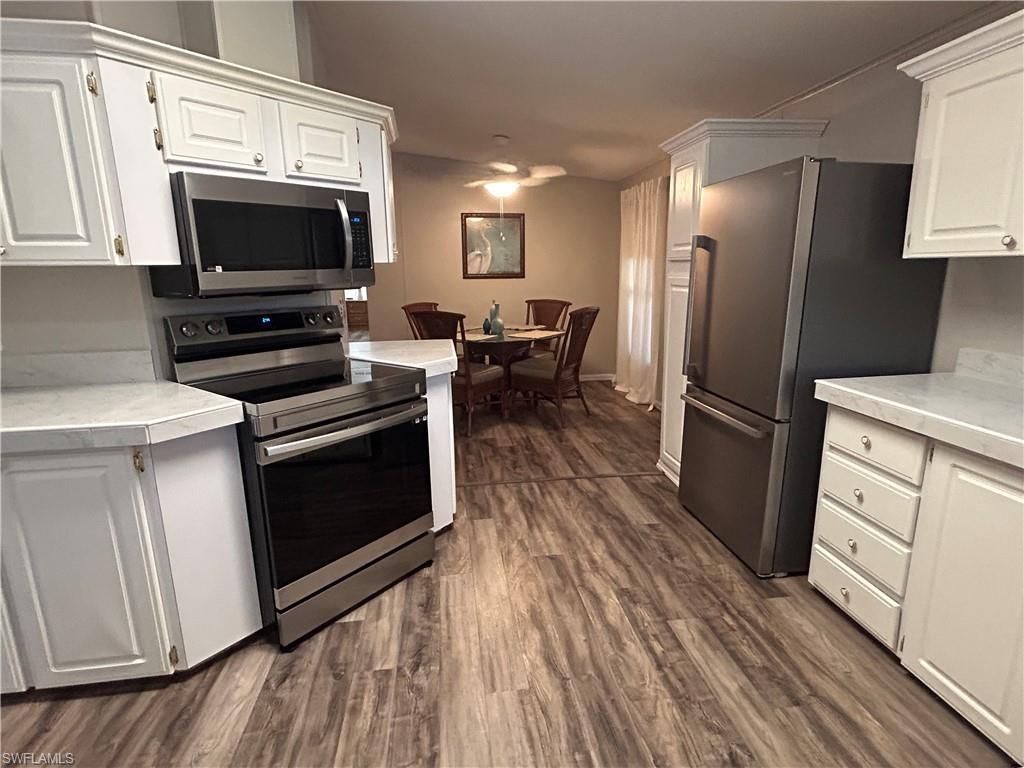 10561 Lake Loop Rd , Unit 37M, North Fort Myers, FL 33903 Photo