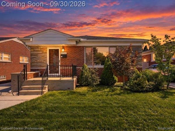 8953 Niver Avenue, Allen Park, Mi 48101