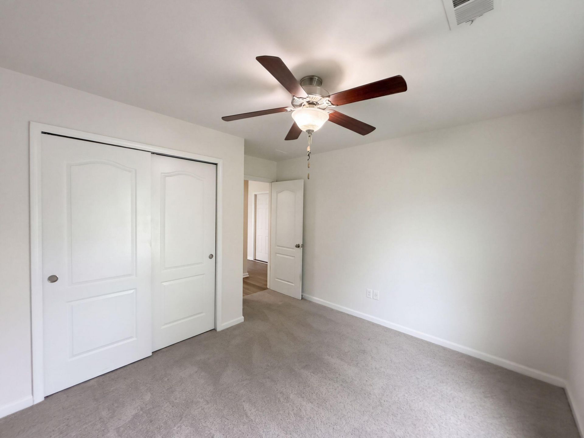 168 Brittondale Road Photo 11