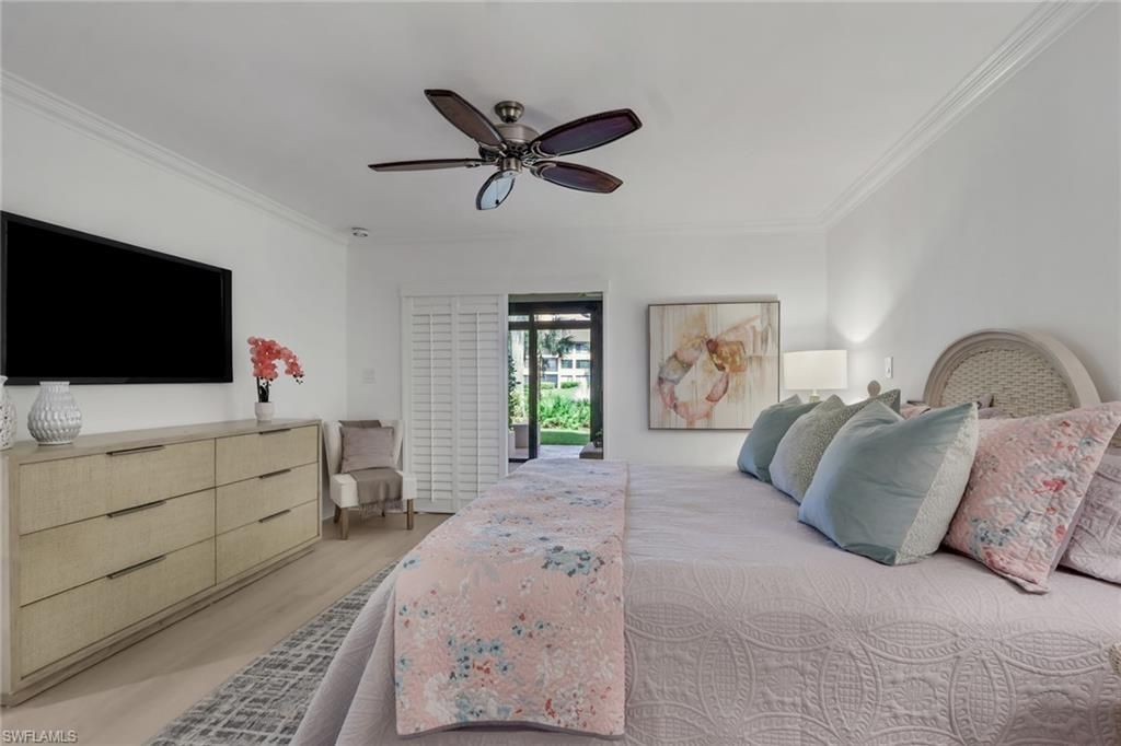 5954 Pelican Bay Blvd, Unit 212, Naples, FL 34108 Photo